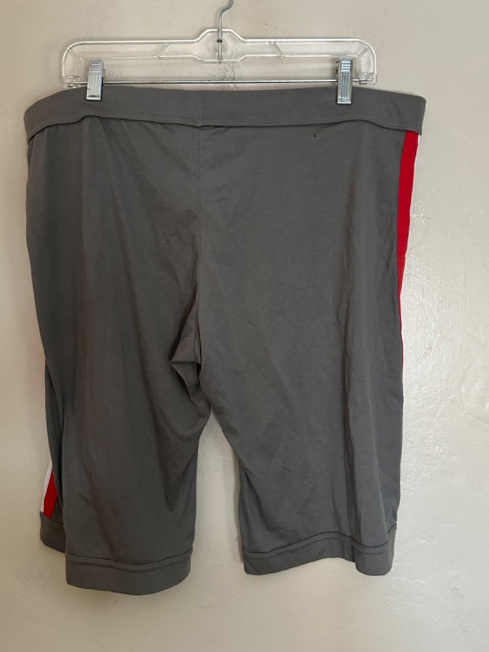 N2N Athletic Shorts XL 13" inseam Gently worn 50% cotton/50% polyester - Picture 4 of 7